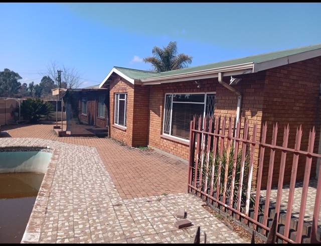 3 BEDROOM HOUSE FOR SALE IN STRUBENVALE